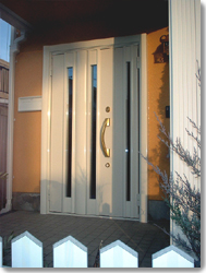 サン・ウインドトーヨー住器：玄関ドア リペラルの導入事例…彦根市 彦根市 S様邸