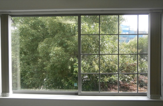 エコ窓の取付け後(右側の窓)